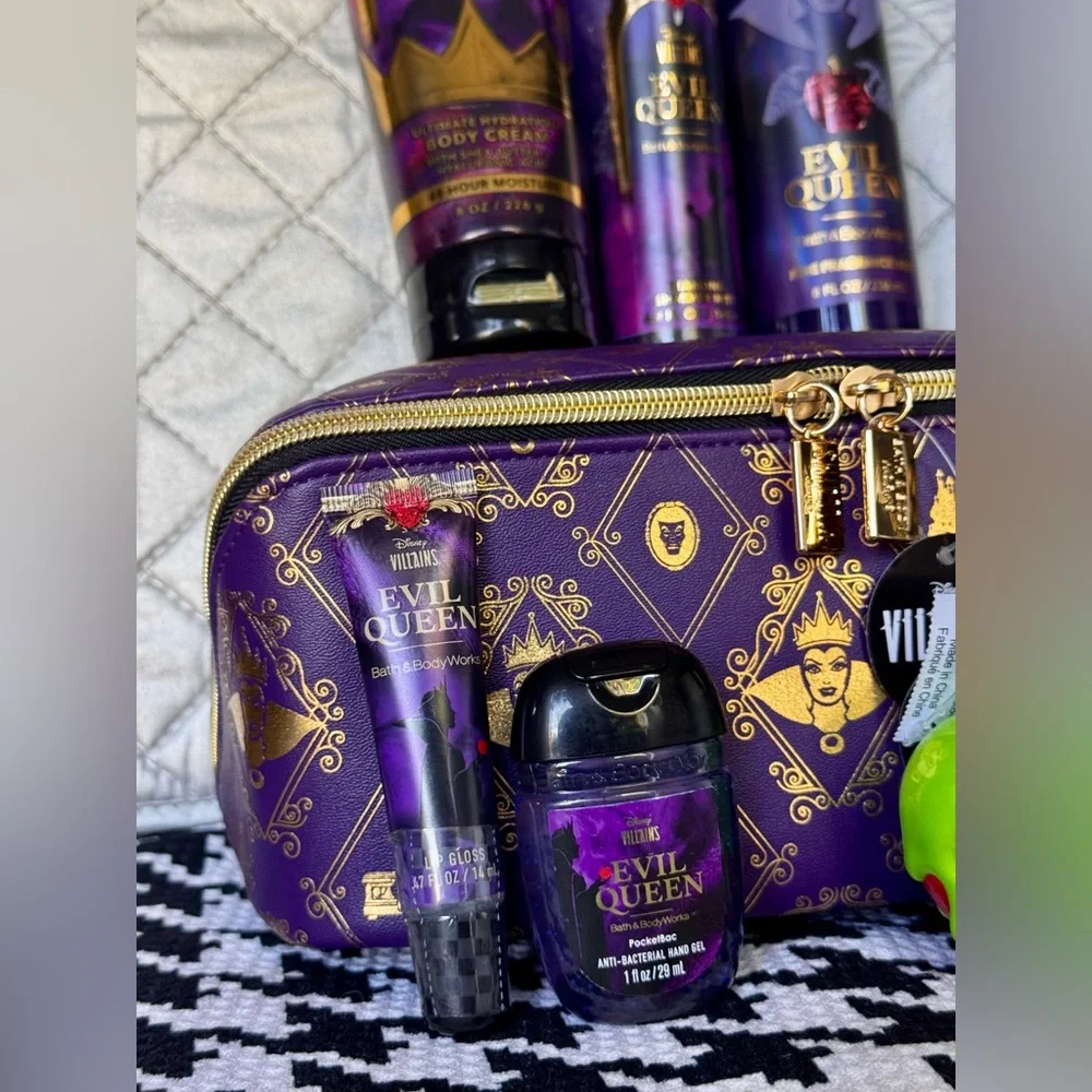 NEW B&BW 8pc Evil Queen Body Care Set & NWT Large  Cosmetic Bag, Disney Villains - Picture 2 of 12